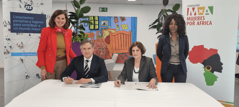 es_fundacion_mujeres por africa