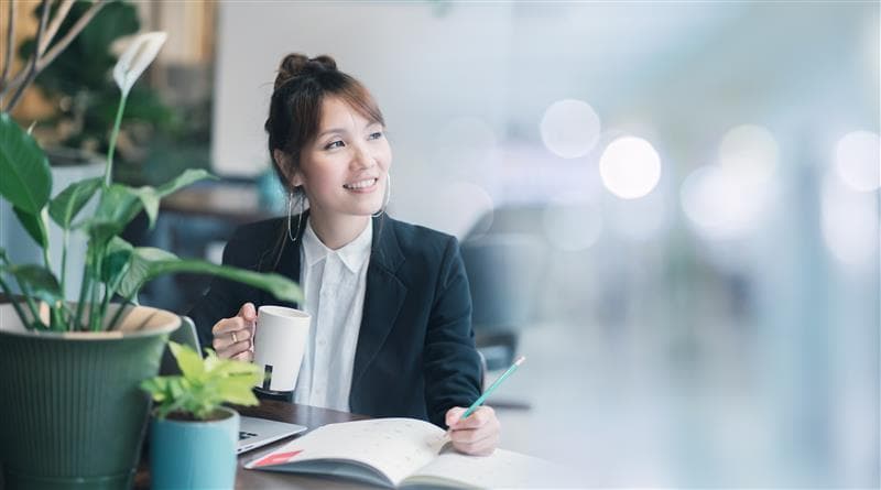 AdobeStock_338640026-Azure 1