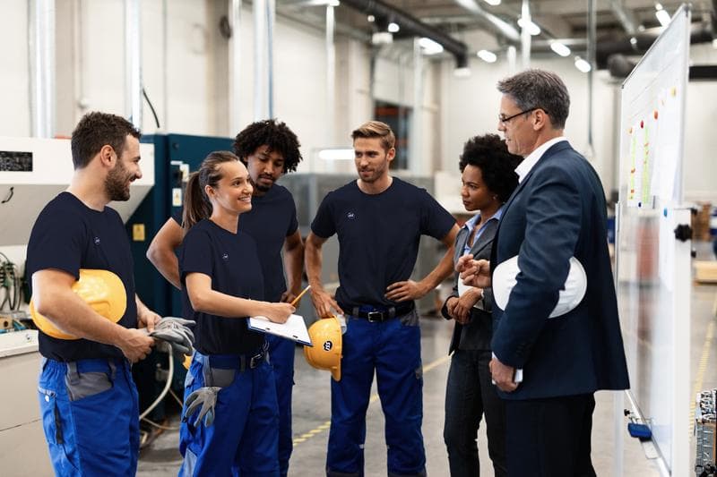 AdobeStock_269914892 - Technikergruppe ISS Logo