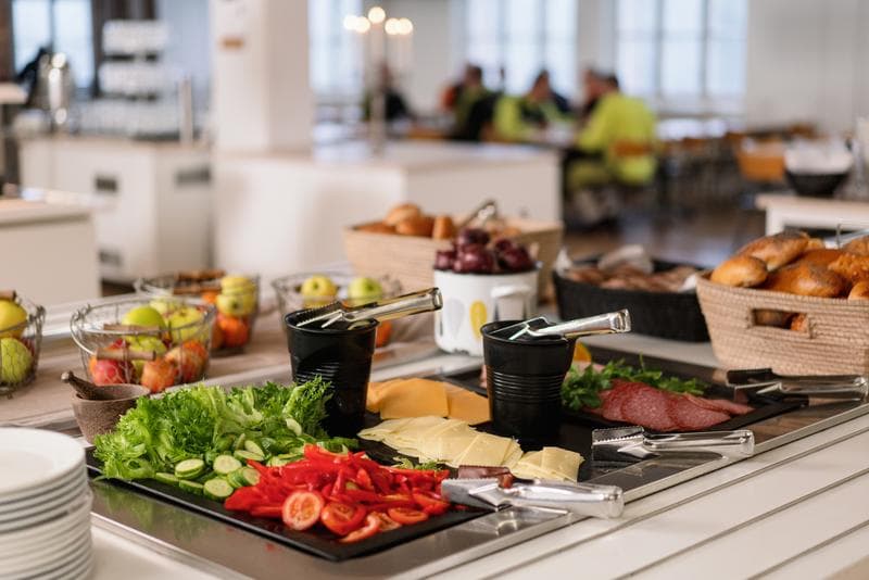 FI_2023_Restaurant Ragnar_Customer service_Breakfast