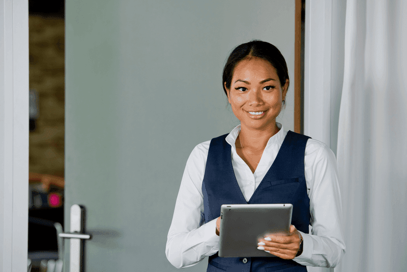 CH_2019_Service-Button_Reception__043-4153