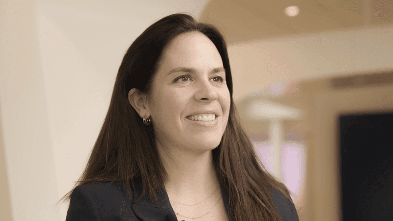 A005_01050540_C012-002.mov.05_40_44_02.Still003Azure-Web